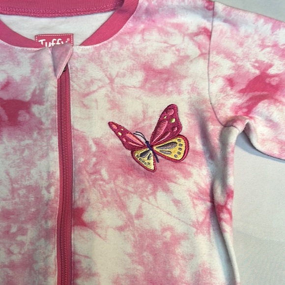 Tuffy Pink Tie-Dye Baby sleeper with embroidered butterfly - Picture 4 of 4